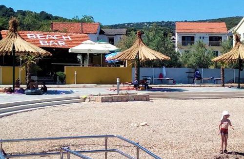 Kraj Apartment | Apartments by the sea Tkon, Pasman - 8302