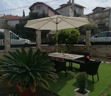 Chernomorets Apartment | Apartments Dona