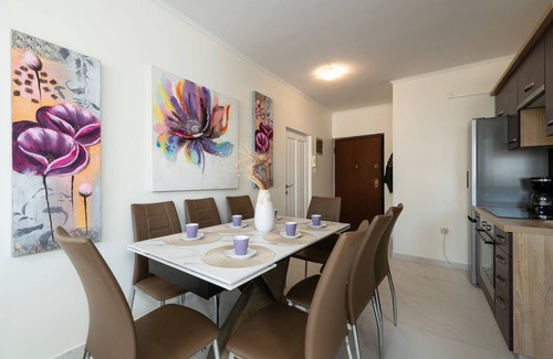 Pjescana Uvala Apartment | Apartments Donatella -Apt 1- 10m from the beach