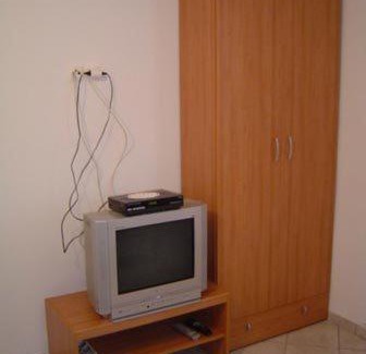 Vrboska Apartment | Apartments Dora, with a beautiful view of the bay, near the sea and center