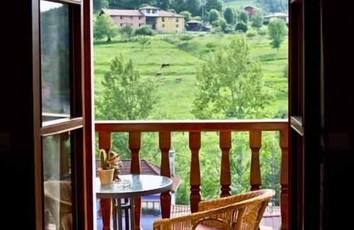 Cangas de Onis Cottage | Apartments El Picoretu for 4 people