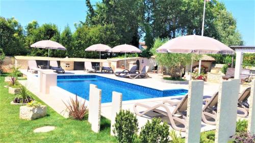 Cancini Apartment | Apartments Engel with Pool