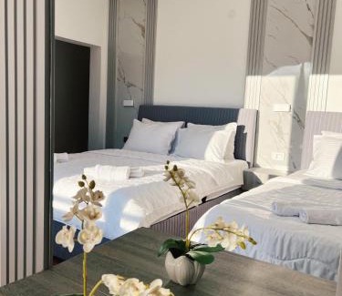 Gjerana Apartment | Apartments Fat e Jet - Pool & Breakfast