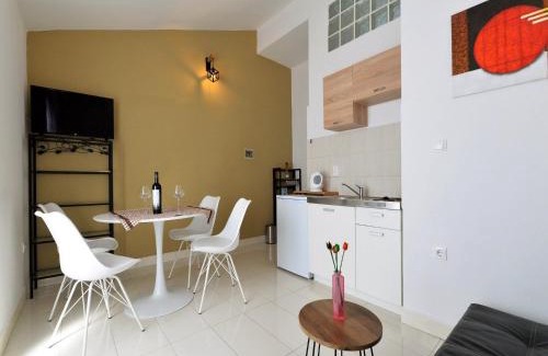 Murter Apartment | Apartments Helena - One bedroom apartment with Balcony and Sea View - A1