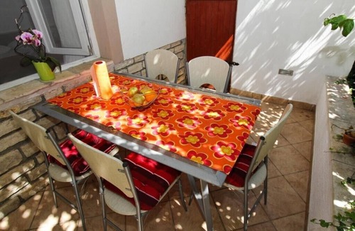 Sveti Filip i Jakov Apartment | Apartments Majica - Secret Garden - Spacious Two Bedroom Apartment with Terrace (A4+1)