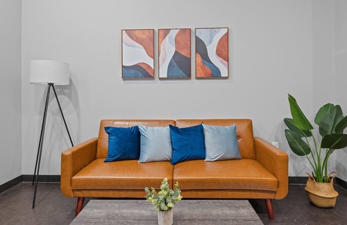 Cultural District Apartment | Apartments in Pittsburgh's Cultural District by Frontdesk
