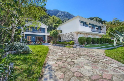 Prcanj Apartment | Apartments Ivanović