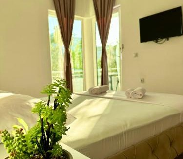 Gjerana House | Apartments Katana