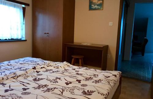 Lovrecica Apartment | Apartments Markelj