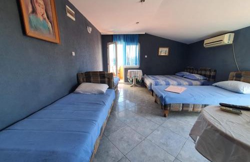 Dobra Voda Apartment | Apartments Milka