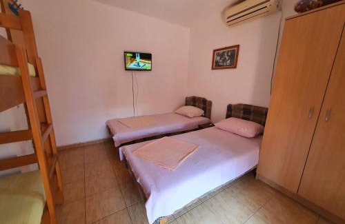Dobra Voda Apartment | Apartments Milka