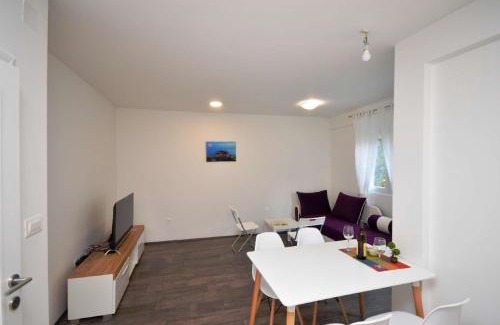 Mrcevac Apartment | Apartments Nina Tivat