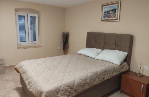 Sveti Jakov Apartment | Apartments Nino