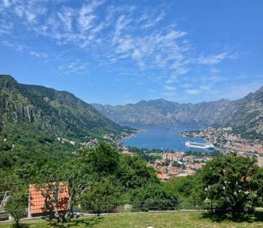 Skaljari Apartment | Apartments Orizzonte with beautiful view of the bay