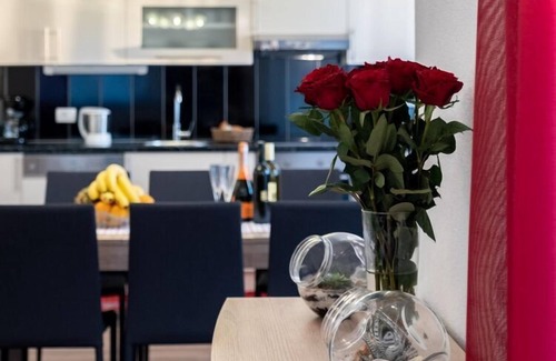 Stanici Apartment | Apartments Palma - Two Bedroom Apartment with Balcony and Sea View (Veliki)