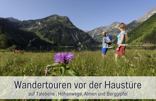 Tannheim Apartment | Apartments Tannheim - bei Birgit Mariacher - inklusive Sommerbergbahnen - Infrarotsauna & Brötchenservice - zentral mit Bergblick