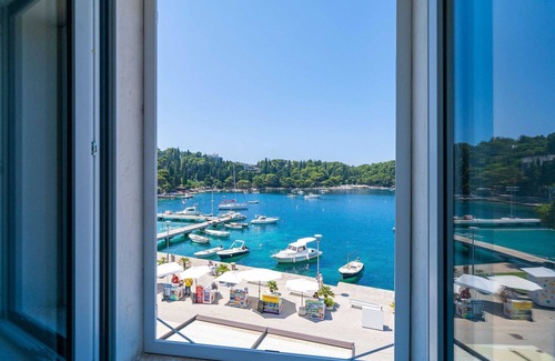 Cavtat Old Town Apartment | Apartments Villa Royale - Studio Apartment with Sea View