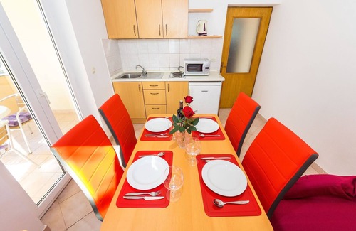 Vrsi Apartment | Apartments Zdenka, (14919), Vrsi, Croatia