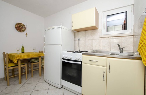 Maslinica Apartment | Apartments Zdenko (10981-A3) - Maslinica
