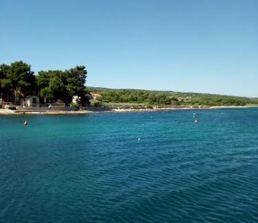 Mirce Apartment | Apartments Zvonimir,place by the sea