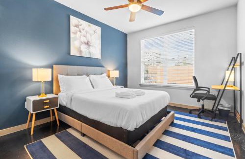 Uptown Apartment | Apartmint at Bell Katy Trail - Dallas