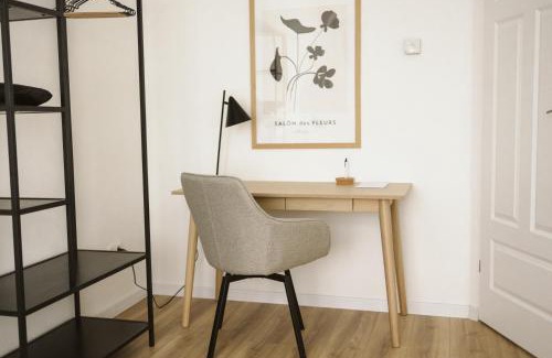 Radeberg Apartment | ApartNaest Radeberg - vollausgestattete 1 - 4 Zimmer Apartments I 24h flexibler mobiler Check-in via Link I Parkplatz auf Anfrage I Platz für bis zu 60 Personen