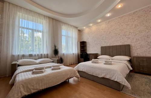 Sukhinovka Apartment | ApartPoltava 3-кімнатна FAMILY до 8 спальних місць ЦЕНТР ресторан Peperonchino