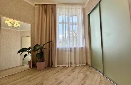 Sukhinovka Apartment | ApartPoltava 3-кімнатна FAMILY до 8 спальних місць ЦЕНТР ресторан Peperonchino