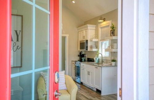 Ottawa House | Aphrodite