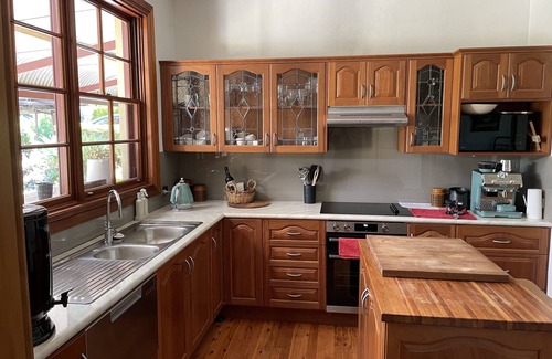 Newee Creek House | Apidae farm stay. Charming Character home set on 6 beautiful rich organic acres.