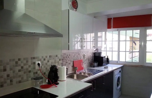 Rio de Mouro Apartment | Apis Red Apartment, Cable TV, Wifi