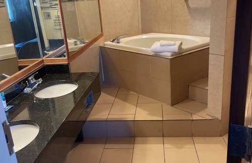 Hagerstown Hotel | APM Inn and Suites