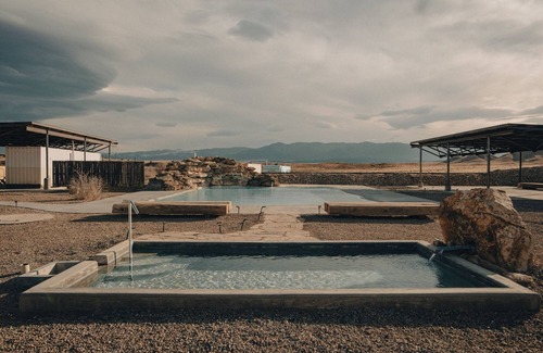 Fremont County Apartment | Apo Airstream - Soaking Included