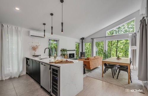 Pont-Rouge Ski Chalet | Apogée | luxe | spa privé en forêt