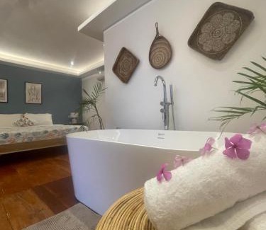 El Nido House | Apoheo Beach Cabin Free Use Motorbike During Stay