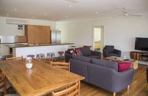 South Mission Apartment | Apollo Jewel 4 - 4 Bedroom Unit