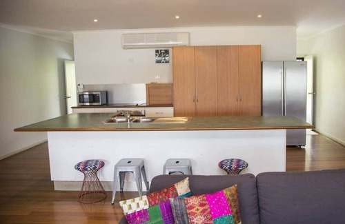 South Mission Apartment | Apollo Jewel 4 - 4 Bedroom Unit
