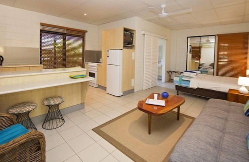 South Mission Apartment | Apollo Jewel Beachfront Apartments