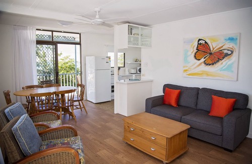 South Mission Apartment | Apollo Jewel Beachfront Apartments