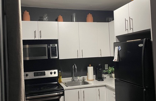 Landsdale Apartment | Apollo's Place