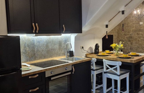Solfagnano Apartment | App. Pietrachiara "Oleander" - Spacious accommodation nestled in the Umbrian countryside