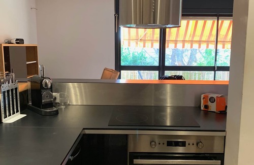 Est Apartment | Appart 10 Minutes of Cours Mirabeau Feet
