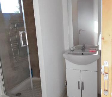 Saint-Ambroix Apartment | Appart 2 chambre proche rivière et centre