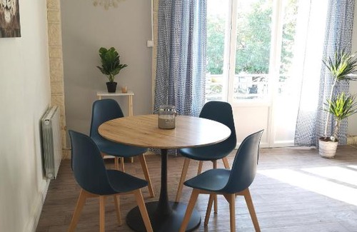 Le Passage Apartment | Appart 2ch Jardin,proche Walygator-Aqualand-Monky