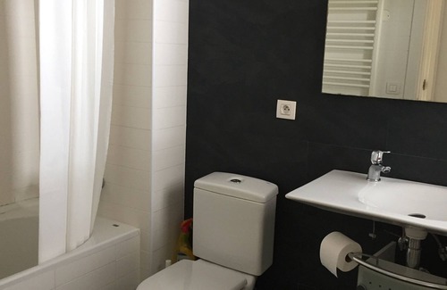 Sainte-Leocadie Apartment | Appart 5 pers with indoor heated pool in Saillagouse 5km from Spain