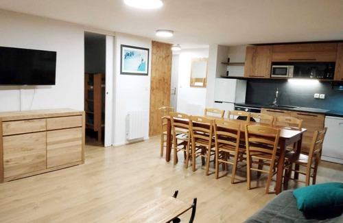 Chamrousse Apartment | Appart 8-10 Pers , Pied de Pistes Villages du Bachat