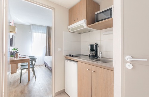Valence Apartment | Appart'City Classic Valence