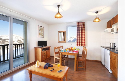 Germ Condo | Appart cosy + équipé, navette gratuite aux pistes