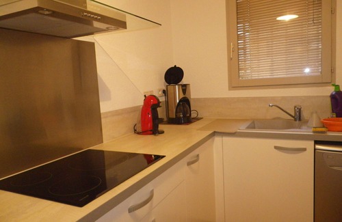 Monticello Apartment | Appart F3, 75m2 on the ground floor with private access, assigned parking space