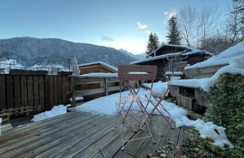 Saint-Gervais-les-Bains Apartment | Appart. au Pied de la Télécabine Avec Terrasse